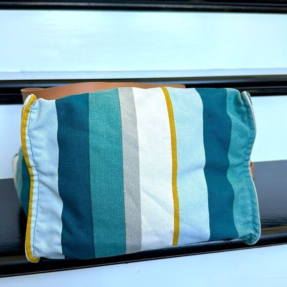 FEED Canvas & Leather Striped Shoulder Tote Bag – Supports Feeding Children - Picture 8 of 9